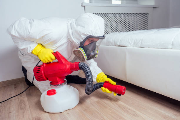 Best Emergency Pest Control  in Waterville, MN